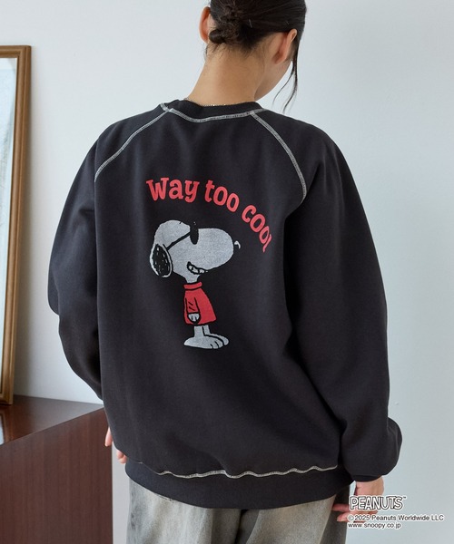 PEANUTS（ピーナッツ）の「【PEANUTS SNOOPY】別注 ピーナッツ スヌーピー ヴィンテージライク 刺繍プリント オーバーサイズスウェット（スウェット・レディース・グレー系1/オートミール/ブラック系/ネイビー/スミクロ/グレー系/ワイン・M/L）」の18枚目の写真
