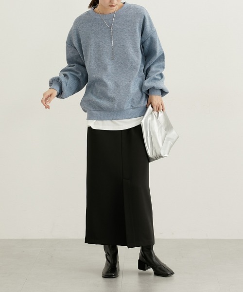 nissen(ニッセン)の「裏起毛ボリューム袖トレーナー(Tシャツ/カットソー・レディース・ライトブルー/ベージュ/チャコールグレー/パープル/ライトベージュ・3L/LL/L/M)」の4枚目の写真