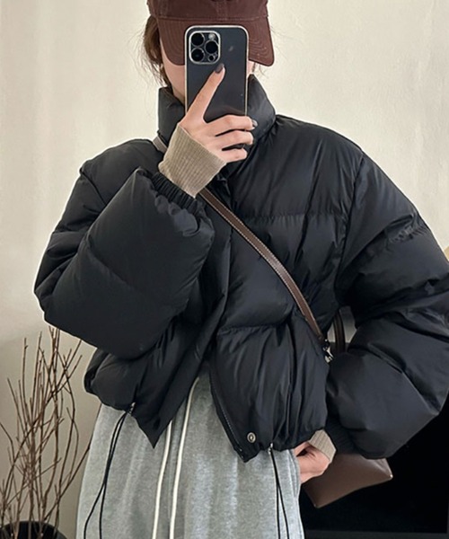 LAFFMO（ラフモ）の「スタンドカラー中綿ショートジャケット（ダウンジャケット/コート・レディース・ホワイト/ピンク/ライトパープル/ライトイエロー/ブラック/ライトブルー・S/M/L/XL）」の2枚目の写真