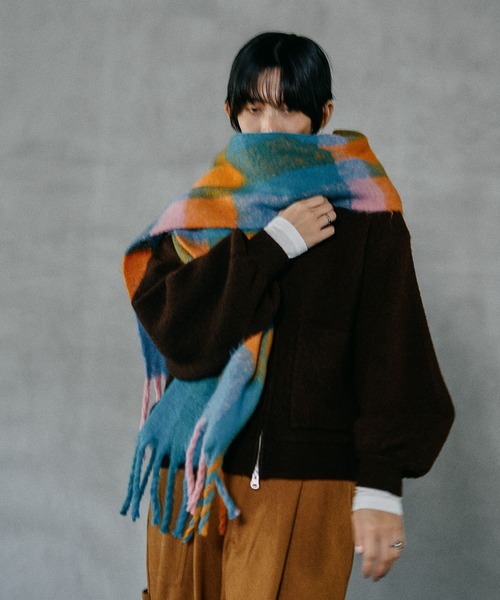 LEPSIM（レプシィム）の「チェック太フリンジストール　587981（ストール/ショール・レディース・グレー系その他/パープル系その他/オレンジ系その他・ONE SIZE）」の4枚目の写真