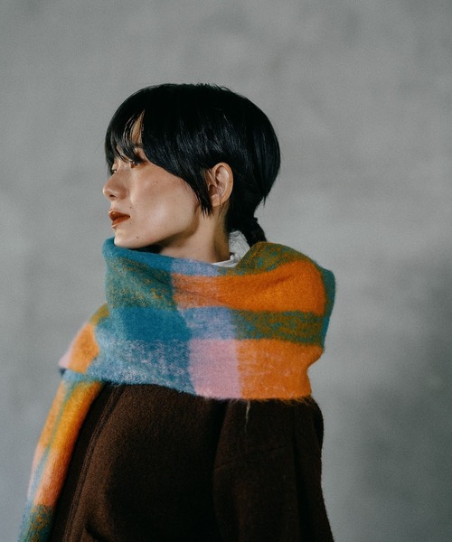 LEPSIM（レプシィム）の「チェック太フリンジストール　587981（ストール/ショール・レディース・グレー系その他/パープル系その他/オレンジ系その他・ONE SIZE）」の6枚目の写真