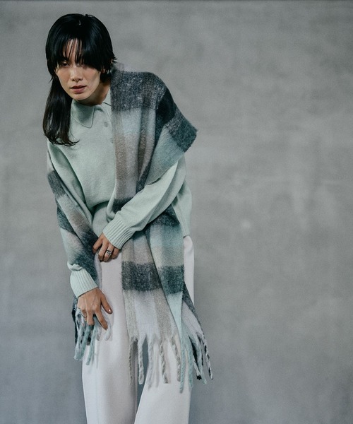 LEPSIM（レプシィム）の「チェック太フリンジストール　587981（ストール/ショール・レディース・グレー系その他/パープル系その他/オレンジ系その他・ONE SIZE）」の8枚目の写真