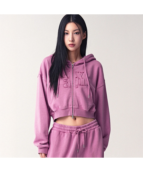 AVANDRESS（アバンドレス ）の「Aa Raw Crop Hood Zip-up_2Colors（パーカー・レディース・ブラック/PINK・SMALL/MEDIUM）」の2枚目の写真