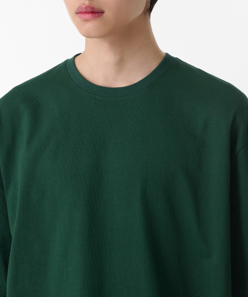 MUSINSA STANDARD（ムシンサスタンダード）の「リラックスドOEクルーネックTシャツ[ディープグリーン]（Tシャツ/カットソー・メンズ・その他・XX-LARGE/XXX-LARGE/SMALL/MEDIUM/LARGE/X-LARGE）」の3枚目の写真