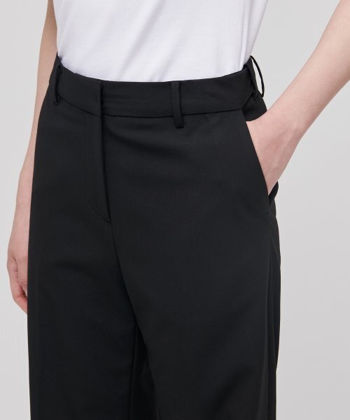 MUSINSA STANDARD WOMAN（ムシンサスタンダードウーマン）の「女性用軽量ストレート隠しバンディングスラックス[ブラック]（スラックス・レディース・その他・24/29/31/25/26/27/28/34/32/30）」の12枚目の写真