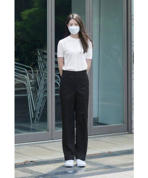 MUSINSA STANDARD WOMAN（ムシンサスタンダードウーマン）の「女性用軽量ストレート隠しバンディングスラックス[ブラック]（スラックス・レディース・その他・24/29/31/25/26/27/28/34/32/30）」の5枚目の写真