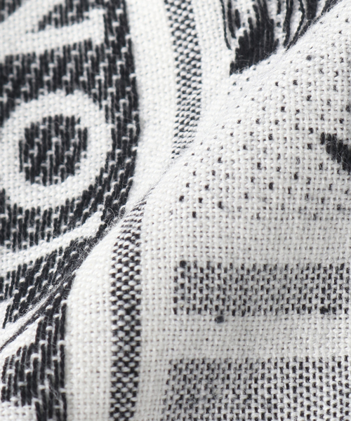 Liberaiders(リベレイダース)の「Liberaiders / リベレイダース LR JACQUARD STOLE(ストール/ショール・メンズ・ホワイト・FREE)」の2枚目の写真