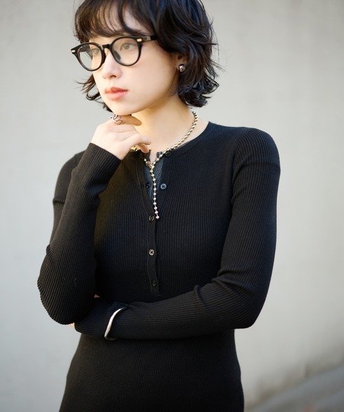 LAULEN(ローレン)の「henry neck layered long knit dress /ヘンリーネックレイヤードデザインロングニットワンピース(ワンピース・レディース・チャコールグレー/ブラック/ベージュ・FREE)」の9枚目の写真