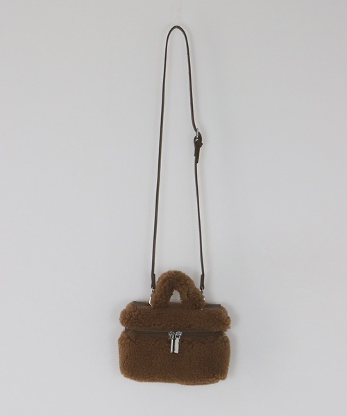 BLUEEAST(ブルーイースト)の「ボアバニティバッグ(ハンドバッグ・レディース・ベージュ/ブラウン・FREE)」の8枚目の写真