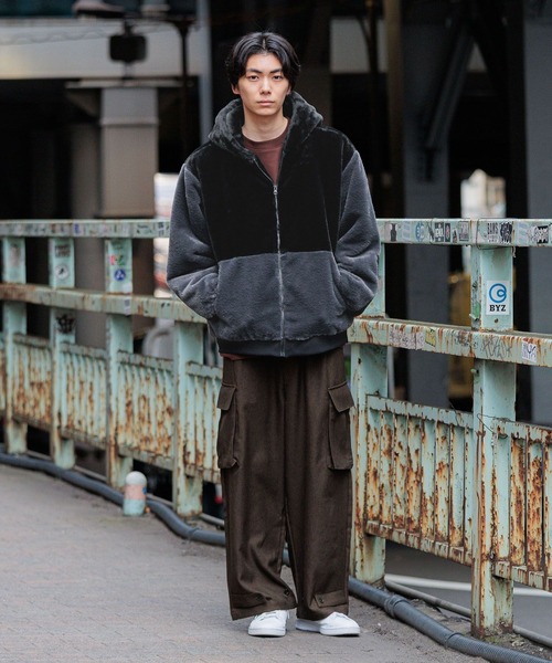 LAKOLE(ラコレ)の「ウーリッシュカーゴパンツ/606992(カーゴパンツ・メンズ・ブラック/ブラウン/チャコール・SMALL/MEDIUM/LARGE)」の12枚目の写真