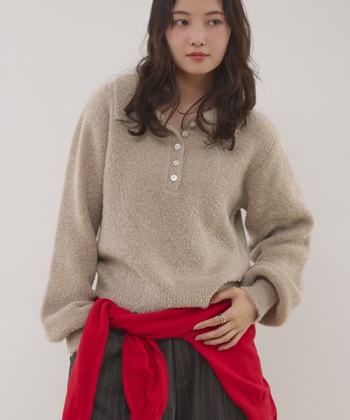 MUHET（ミュエータ）の「glitter shaggy polo knit / グリッターシャギーポロニット（ニット/セーター・レディース・チャコールグレー/モカ/ネイビー・FREE）」の3枚目の写真