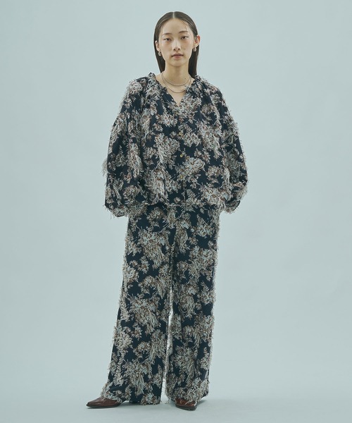 ROSE BUD（ローズバッド）の「(mag.by c)FLOWER JACQUARD PANTS（その他パンツ・レディース・ブラウン/ネイビー・S/M）」の5枚目の写真
