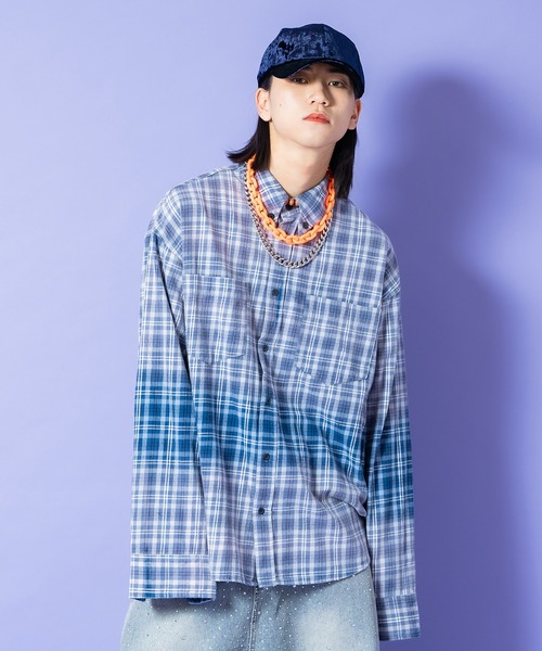 a.p.o.v.（エーピーオービー）の「a.p.o.v. ワンライングラデーションブリーチチェックオーバーサイズコットンネルシャツ（シャツ/ブラウス・メンズ・ブルー・ONESIZE）」の4枚目の写真
