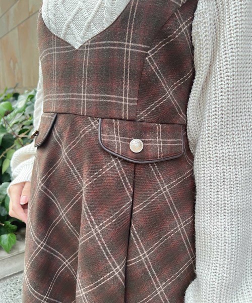 F i.n.t（フィント）の「ディープＶネックチェックジャンパースカート/fint フィント（ジャンパースカート・レディース・ネイビー/ブラウン/レッド・FREE）」の11枚目の写真