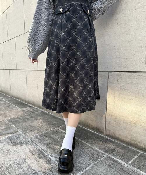 F i.n.t（フィント）の「ディープＶネックチェックジャンパースカート/fint フィント（ジャンパースカート・レディース・ネイビー/ブラウン/レッド・FREE）」の20枚目の写真