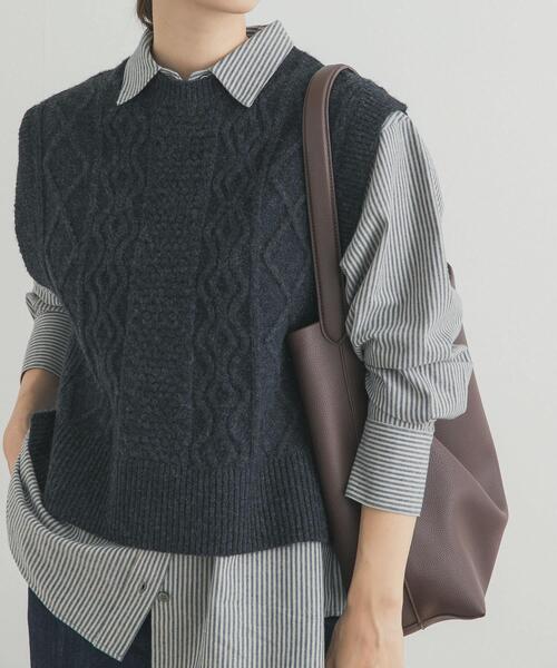 URBAN RESEARCH DOORS(アーバンリサーチドアーズ)の「起毛レギュラーカラーシャツ(シャツ/ブラウス・レディース・ネイビー/ベージュ/オフホワイト・FREE)」の19枚目の写真