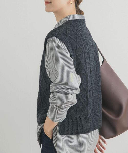 URBAN RESEARCH DOORS(アーバンリサーチドアーズ)の「起毛レギュラーカラーシャツ(シャツ/ブラウス・レディース・ネイビー/ベージュ/オフホワイト・FREE)」の21枚目の写真