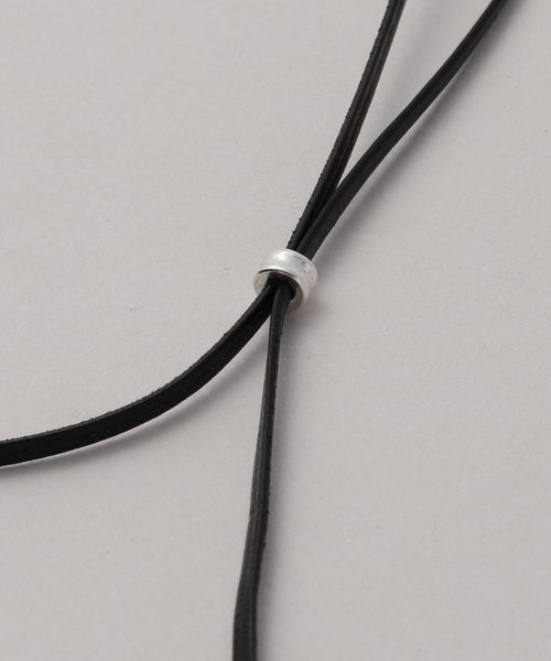 JOURNAL STANDARD relume（ジャーナルスタンダード　レリューム）の「《WEB・一部店舗限定》【relume×Fujiwara】革紐ペンダントネックレス（ネックレス・レディース・シルバー・FREE）」の10枚目の写真