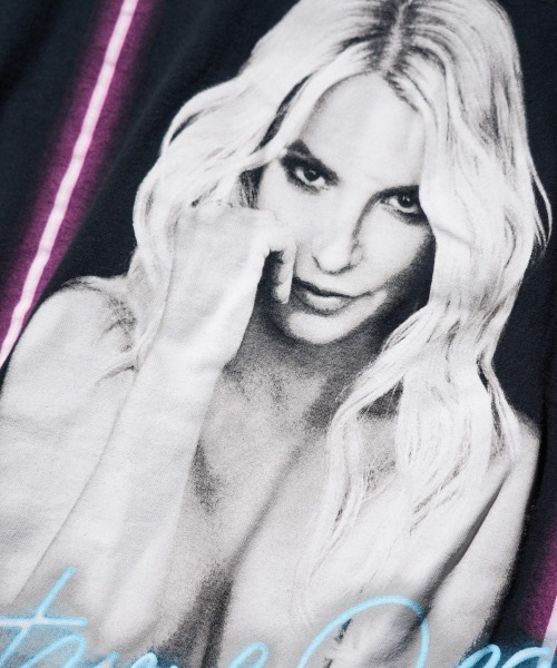 THRIFTY LOOK(スリフティールック)の「THRIFTY LOOK / スリフティールック "BRITNEY SPEARS"TEE ブリトニー・スピアーズ バンドTシャツ ユーズド加工(Tシャツ/カットソー・メンズ・ブラック系その他/ブラック・X-LARGE/LARGE/MEDIUM)」の15枚目の写真