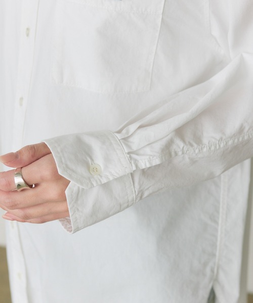 PUAL CE CIN(ピュアルセシン)の「コットンリヨセルロゴ刺繍シャツ(シャツ/ブラウス・レディース・オフホワイト/ブルー・FREE)」の4枚目の写真