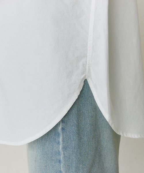 PUAL CE CIN(ピュアルセシン)の「コットンリヨセルロゴ刺繍シャツ(シャツ/ブラウス・レディース・オフホワイト/ブルー・FREE)」の3枚目の写真