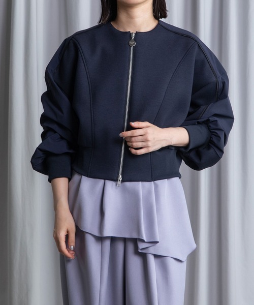 MARECHAL TERRE（マルシャルテル）の「パイピングジップブルゾン（ブルゾン・レディース・ボルドー/ネイビー/ブラック/グレイッシュベージュ・MEDIUM）」の4枚目の写真