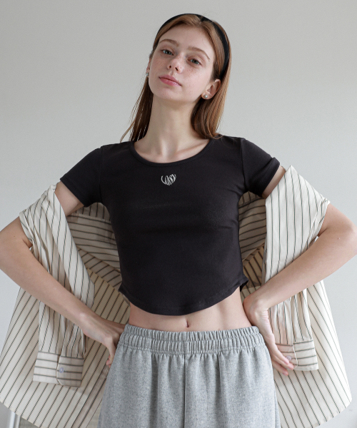 LOSSYROW(ロッシロー)の「Fitted U-neck Short Sleeve Charcoal(Tシャツ/カットソー・レディース・その他・FREE)」の2枚目の写真