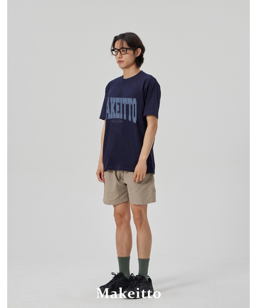 MAKEITTO（メイキット）の「[NAME LOGO] CREW NECK TEE_NAVY（Tシャツ/カットソー・メンズ・その他・MEDIUM/LARGE/X-LARGE/XX-LARGE）」の3枚目の写真