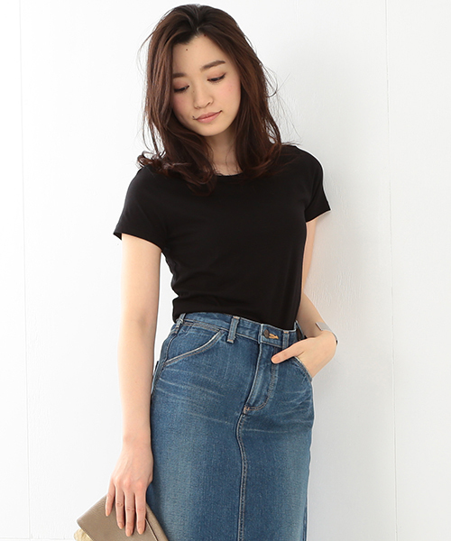 BEAMS LIGHTS Women's(ビームスライツ ウィメンズ)の「BEAMS LIGHTS / ベーシックTシャツ(Tシャツ/カットソー・レディース・オフホワイト/グレー/ブラック・ONE SIZE)」の1枚目の写真