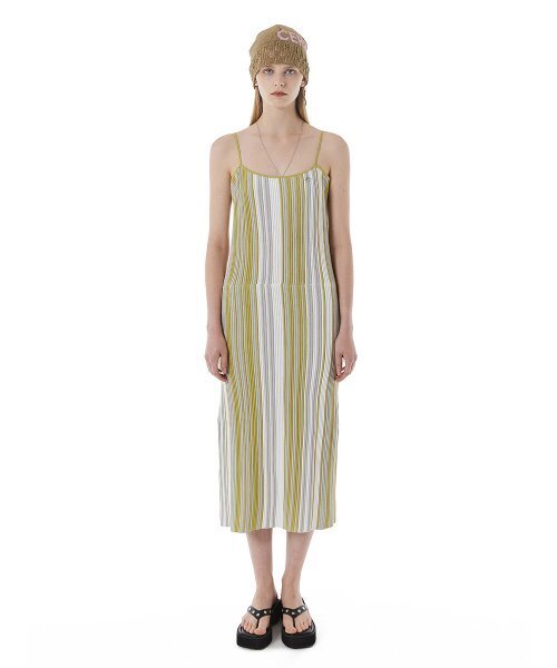 CERRIC(セリック)の「RIBBED KNIT DRESS / OLIVE(ワンピース・レディース・その他・ONE SIZE)」の1枚目の写真