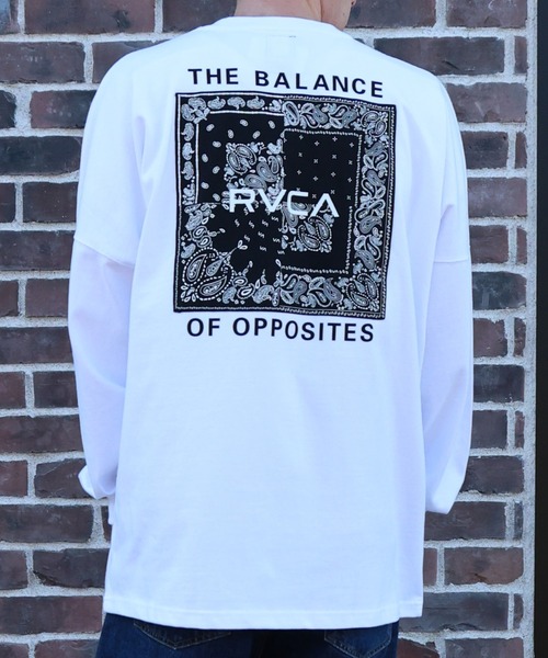 RVCA(ルーカ)の「RVCA/ルーカ BANDANA BOX LONG T ロンT BG041P01(Tシャツ/カットソー・メンズ・ブラック系その他/ホワイト×ブラック/ブラック×ホワイト/カーキブラウン・S/M/L)」の2枚目の写真
