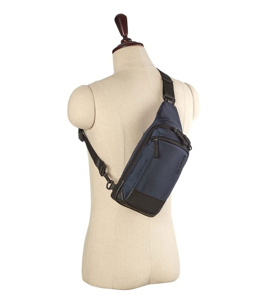 サムソナイトレッド ETTON スリング バッグ ネイビー（ボディバッグ