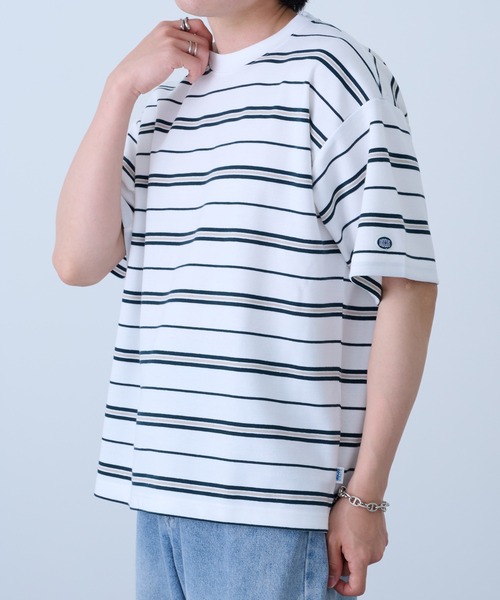 DISCUS(ディスカス)の「【DISCUS】吸汗速乾ボーダーTシャツ イージーケア/ダンボール生地 COOLMAX 6273-8105 MNY(Tシャツ/カットソー・メンズ・ダークグリーン/ホワイト/ベージュ/ホワイト系1・XL/L/M)」の1枚目の写真
