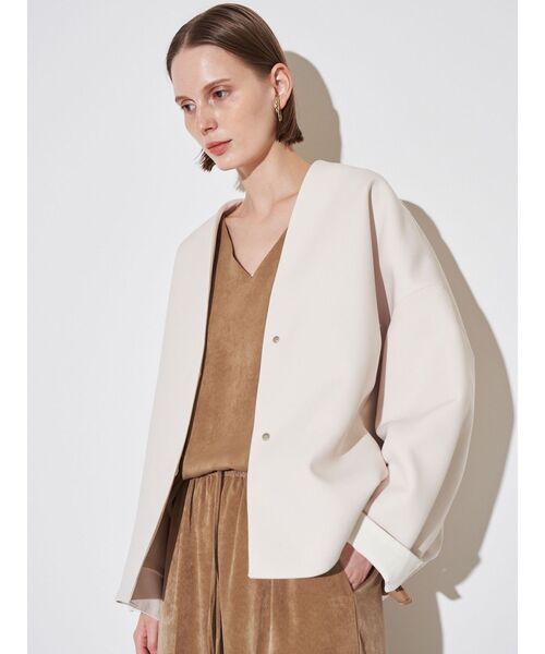 ELENDEEK（エレンディーク）の「フォルムショートコート（その他アウター・レディース・ミント/ライトベージュ/ブラック・FREE）」の15枚目の写真