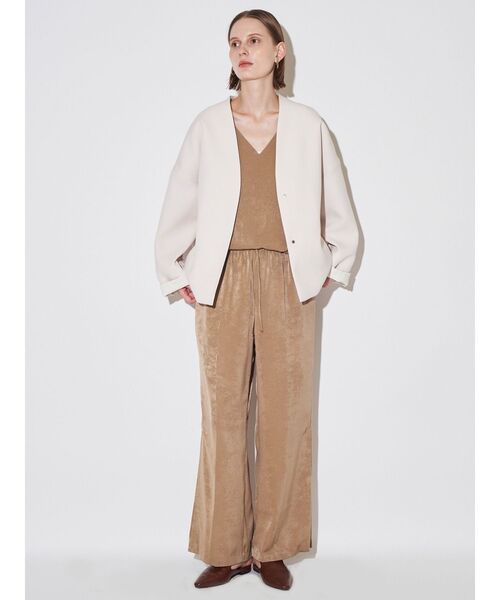 ELENDEEK（エレンディーク）の「フォルムショートコート（その他アウター・レディース・ミント/ライトベージュ/ブラック・FREE）」の16枚目の写真