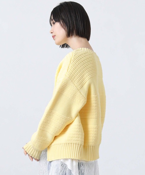 Gready Brilliant(グレディブリリアン)の「タック編みZIP2WAYニット(ニット/セーター・レディース・イエロー/オフホワイト・FREE)」の13枚目の写真
