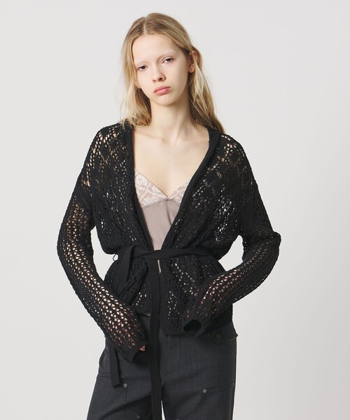 ATTISESSION(アティセッション)の「<ATTISESSION>フーディー ニット カーディガン(カーディガン/ボレロ・レディース・ブラック/オリーブ・FREE)」の2枚目の写真