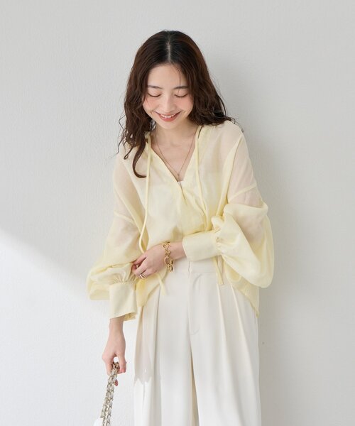 La boutique BonBon（ラブティックボンボン）の「リボンボリュームスリーブシアーブラウス（シャツ/ブラウス・レディース・イエロー/サックスブルー/ピンク・FREE）」の21枚目の写真