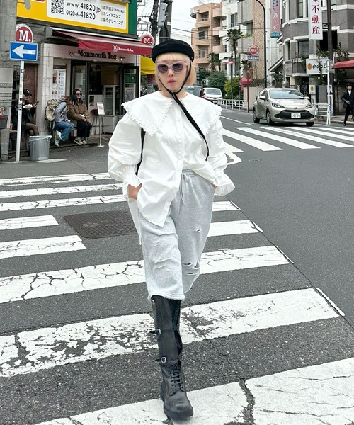 Alley Tokyo(アリートーキョー)の「お花モチーフBig衿ブラウス(シャツ/ブラウス・レディース・オフホワイト/サックスブルー・FREE)」の7枚目の写真