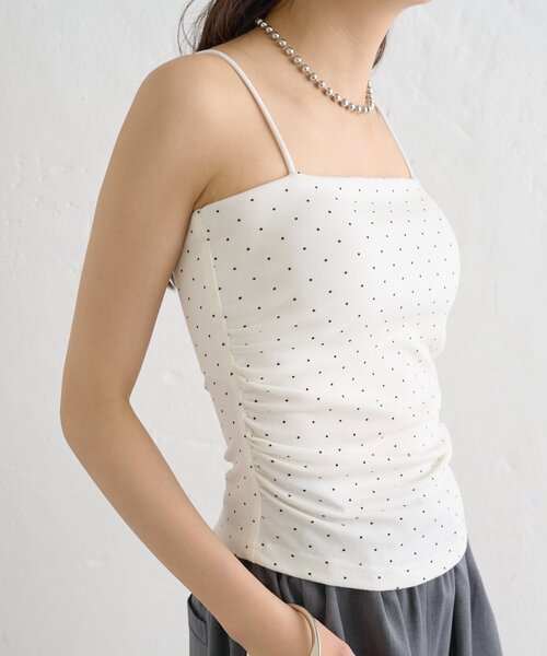 mystic(ミスティック)の「パット付きサイドギャザードットキャミソール(キャミソール・レディース・チャコールグレー/グレー/オフホワイト・FREE)」の6枚目の写真