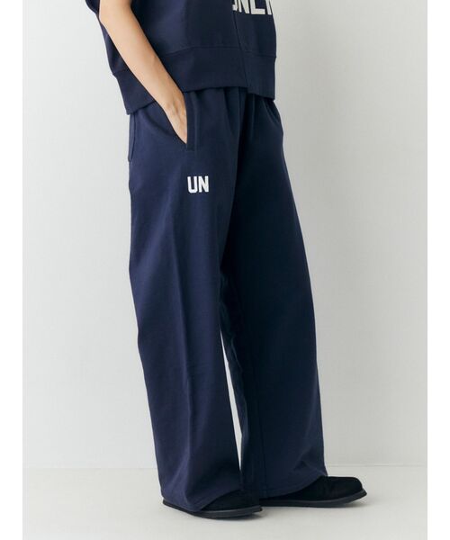 Ungrid（アングリッド）の「BOOK CLUB別注スウェットパンツ（スウェットパンツ・レディース・アイボリー/ネイビー・FREE）」の3枚目の写真