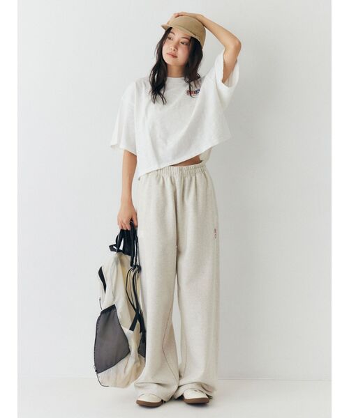 Ungrid（アングリッド）の「BOOK CLUB別注スウェットパンツ（スウェットパンツ・レディース・アイボリー/ネイビー・FREE）」の14枚目の写真