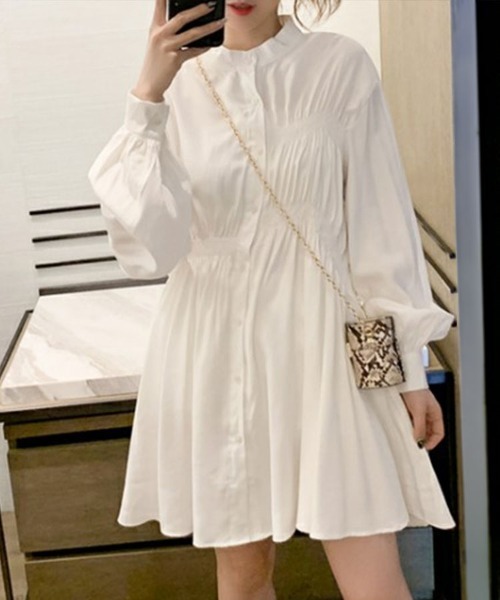 SallyLunn(サリーラン)の「アシンメトリーシャーリングワンピース(ワンピース・レディース・ホワイト/ブラック・LARGE/MEDIUM)」の4枚目の写真