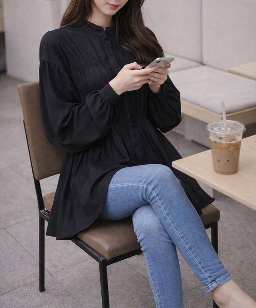 SallyLunn(サリーラン)の「アシンメトリーシャーリングワンピース(ワンピース・レディース・ホワイト/ブラック・LARGE/MEDIUM)」の9枚目の写真