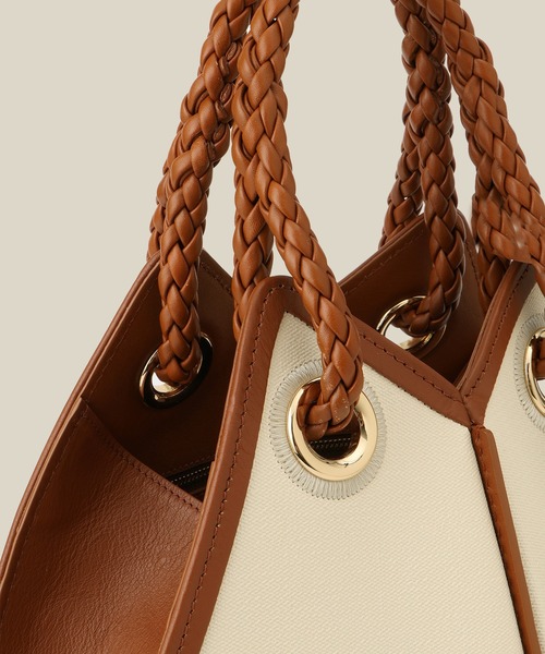 ROPE'（ロペ）の「【teau】navire（ナビーレ）HAND BAG Medium（ハンドバッグ・レディース・オフホワイト/ネイビー・FREE）」の6枚目の写真