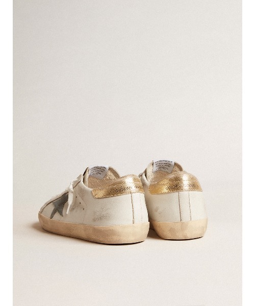 GOLDEN GOOSE(ゴールデングース)の「Super-Star スエードスター&パイソン柄レザーヒールタブ(シルバー)(スニーカー・メンズ・ホワイト系その他・39/40/41/42/44/43)」の4枚目の写真