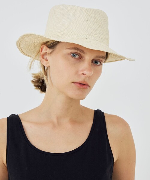 KIJIMA TAKAYUKI（キジマ　タカユキ）の「KIJIMA TAKAYUKI ファインラフィアハット（ハット・レディース・ホワイト・1）」の2枚目の写真