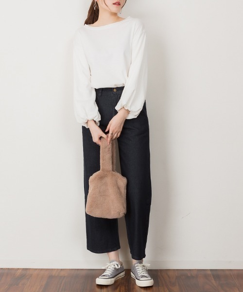 RCD(アールシーディー)の「ロングパフスリーブカットソー フレアー袖 ロンt(Tシャツ/カットソー・レディース・ブラック/チャコールグレー/オフホワイト・LL~3L/M-L)」の18枚目の写真