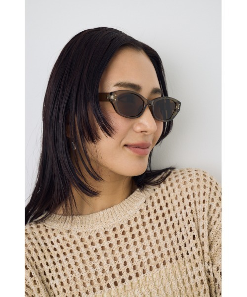 AZUL by moussy(アズールバイマウジー)の「スクエアフレームアイウェア(メガネ・レディース・ブラック/カーキ・FREE)」の13枚目の写真