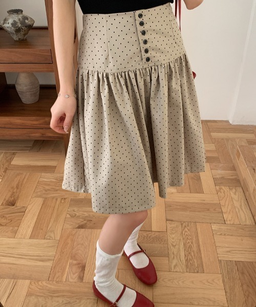 Aelina(エリナ)の「ドット柄ショートAラインスカート(スカート・レディース・ブラック/ピンク/ベージュ・L/M/S)」の7枚目の写真